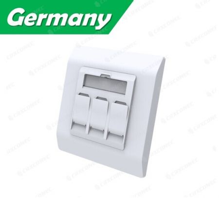 화이트 색상의 독일식 3포트 이더넷 케이블 월 플레이트(셔터 포함)